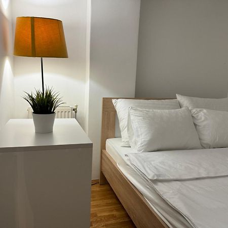 Central Elegance Apartments Skopje Eksteriør billede